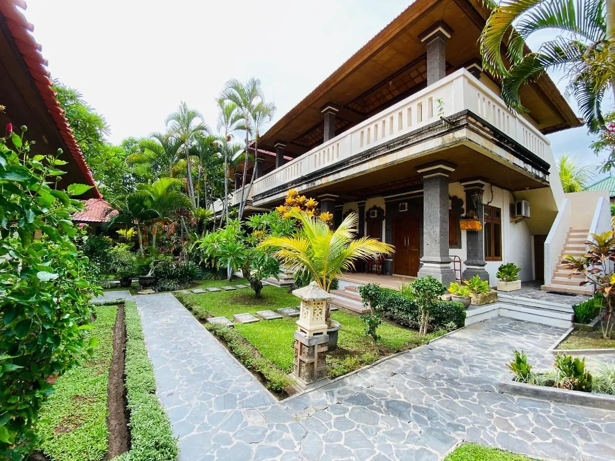 Kusnadi Hotel Legian  3*, Legian (Bali)